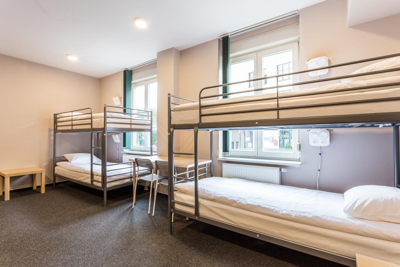 Greenwood Hostel Centrum Варшава Екстериор снимка