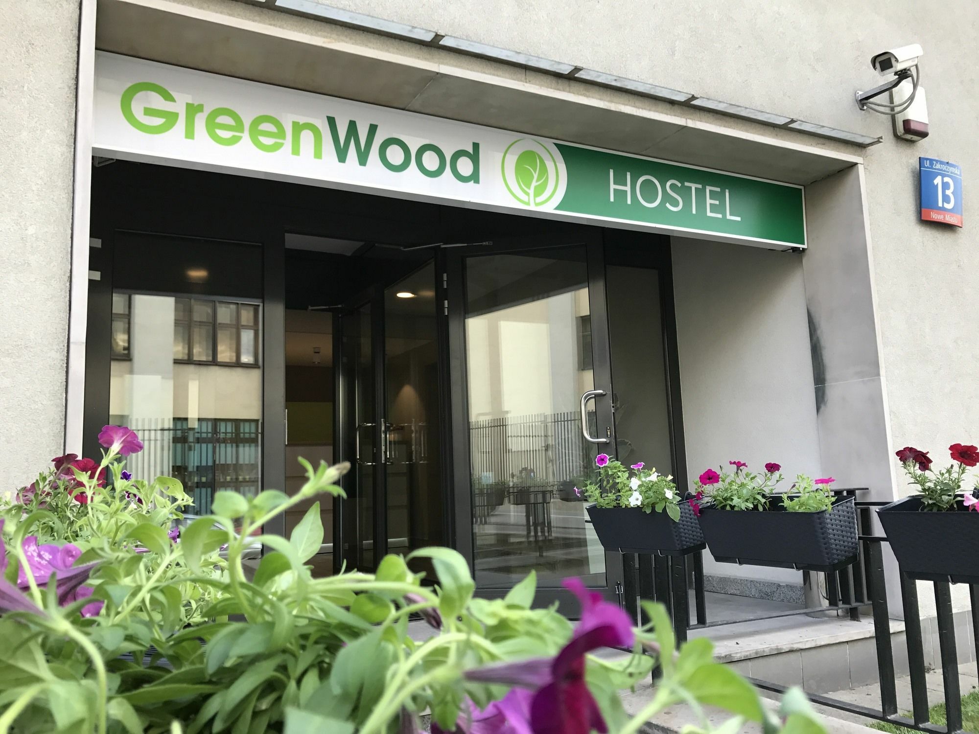 Greenwood Hostel Centrum Варшава Екстериор снимка